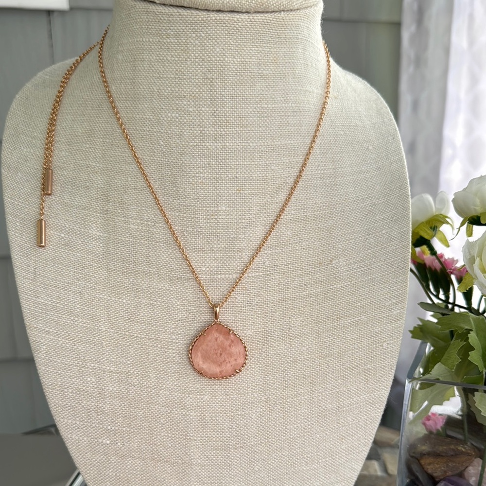 Kendra Scott Elegant Rose Gold and Pink Pendant Necklace